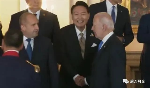 尹锡悦连连受辱，韩国人这次看清自己地位了？