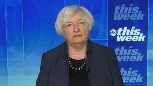 美国，终于要撑不住了吧？！