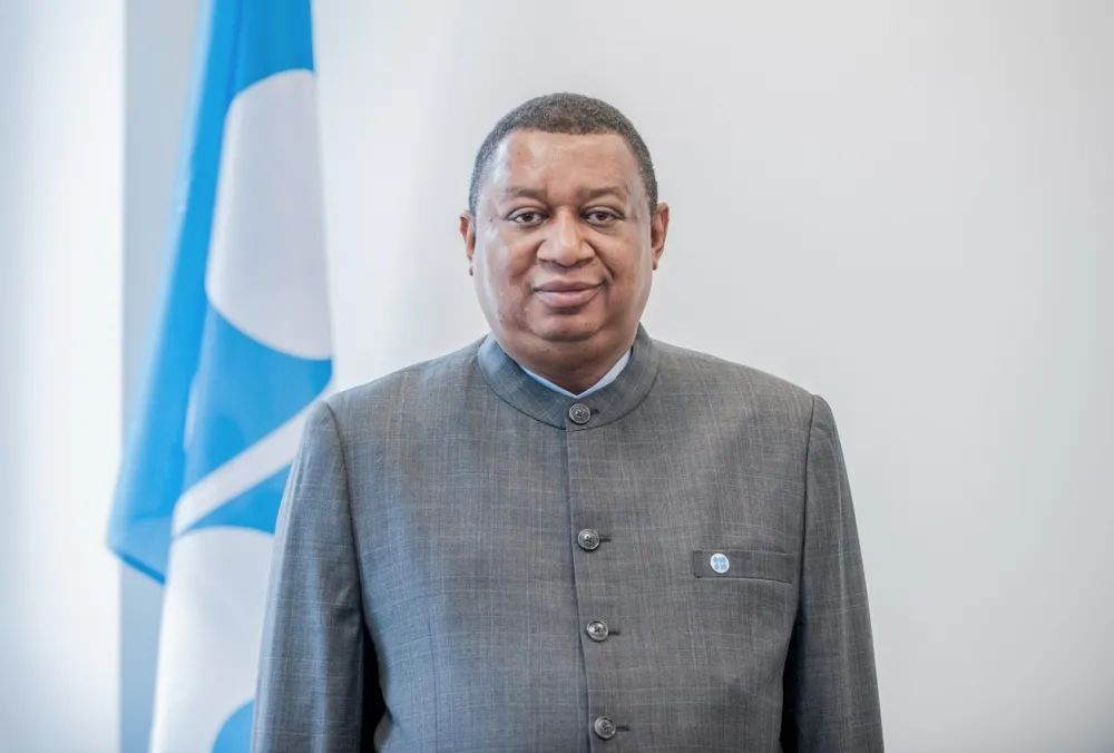 一代石油传奇暴毙！