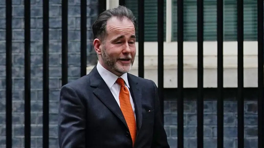 副党鞭当众猥亵两男，英国首相约翰逊辞职！