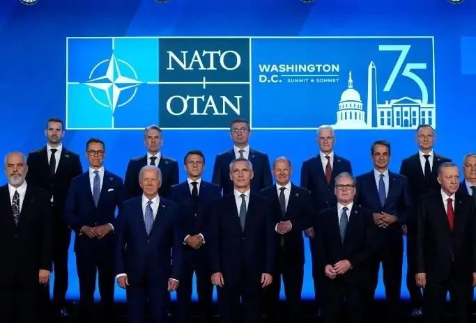 如何看待北约直接警告中国援俄？