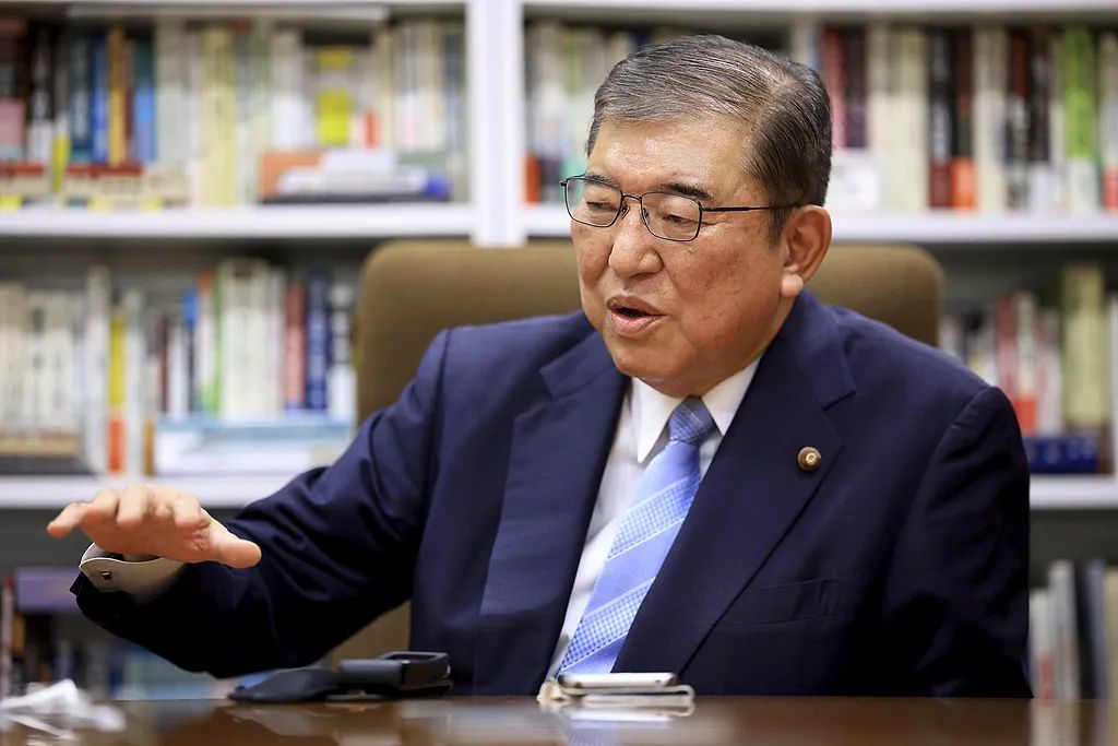 8月份刚窜访台湾的石破茂，当选日本首相了！