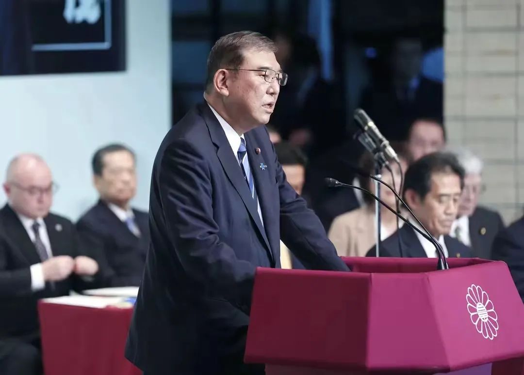 日本新首相出炉，反华还是亲美？