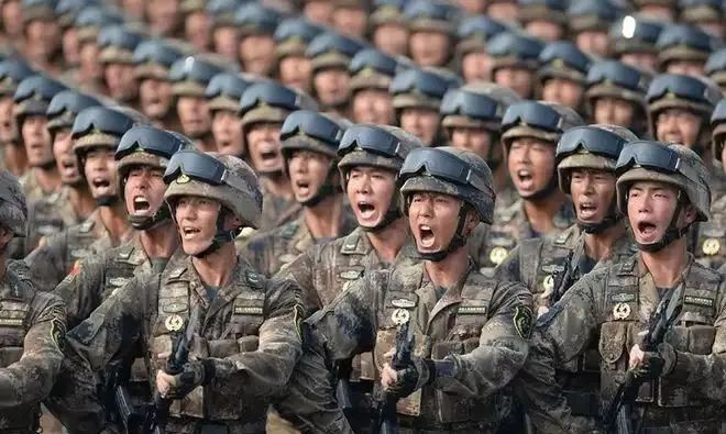 为什么说美军是“富人家长工”，解放军是“穷人家少爷”？