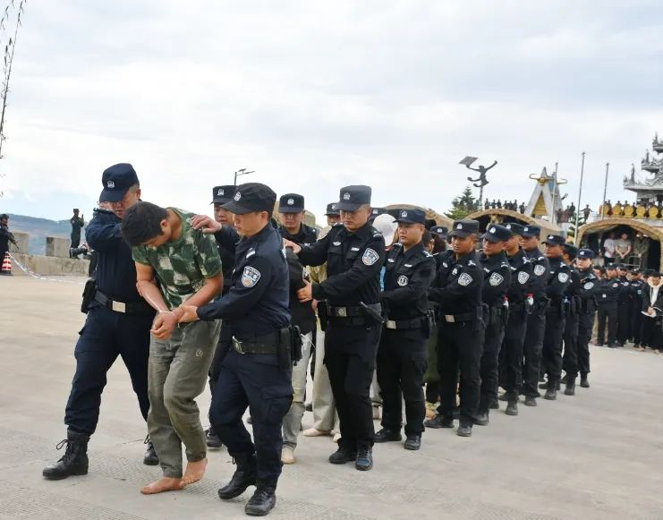 中国动真格，这件事干得漂亮！