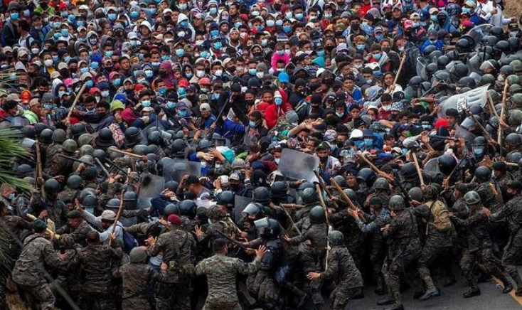 硬钢特朗普！润人军团兵临美国城下！