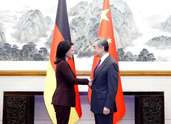 德国外长访华，来者不善？