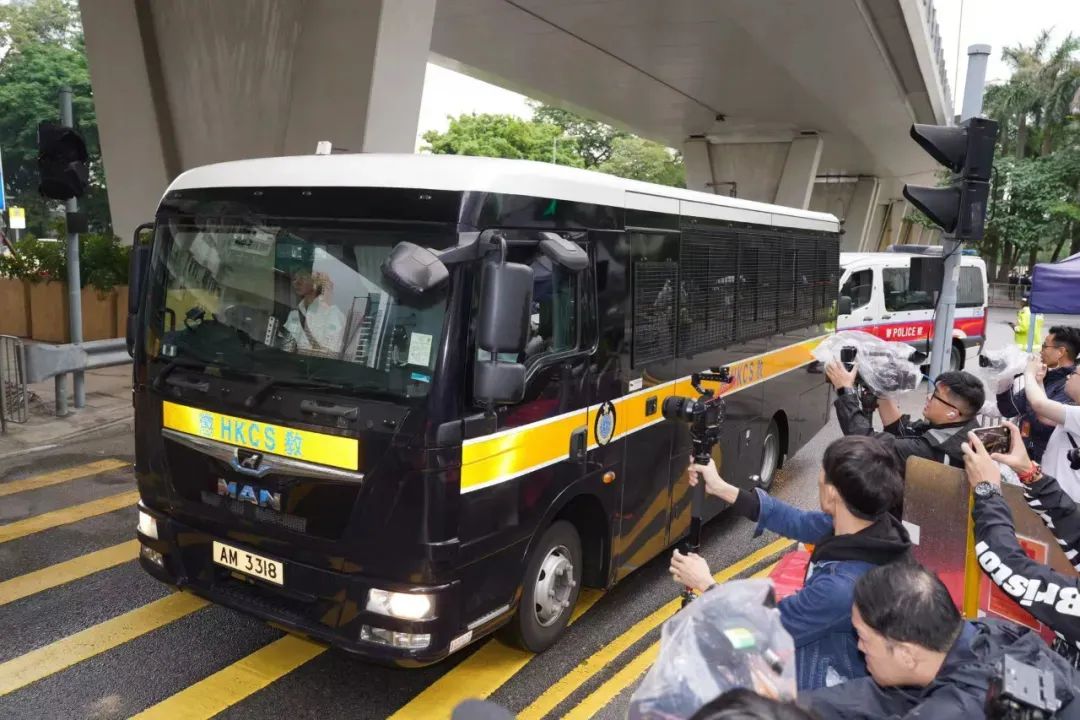 现在该轮到反动派慌了！