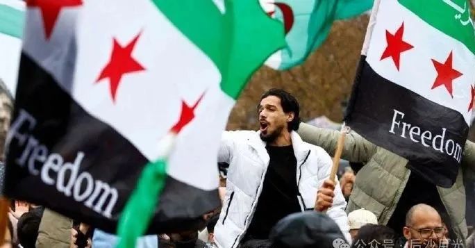 叙利亚记者昨天笑，今天哭，明天会怎样？