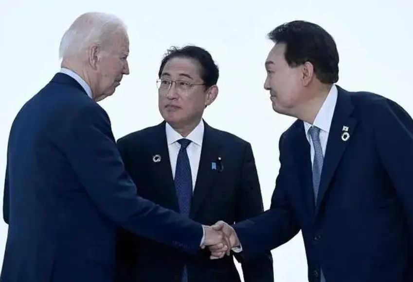 那些对中国逞强的政客，正接力下岗！