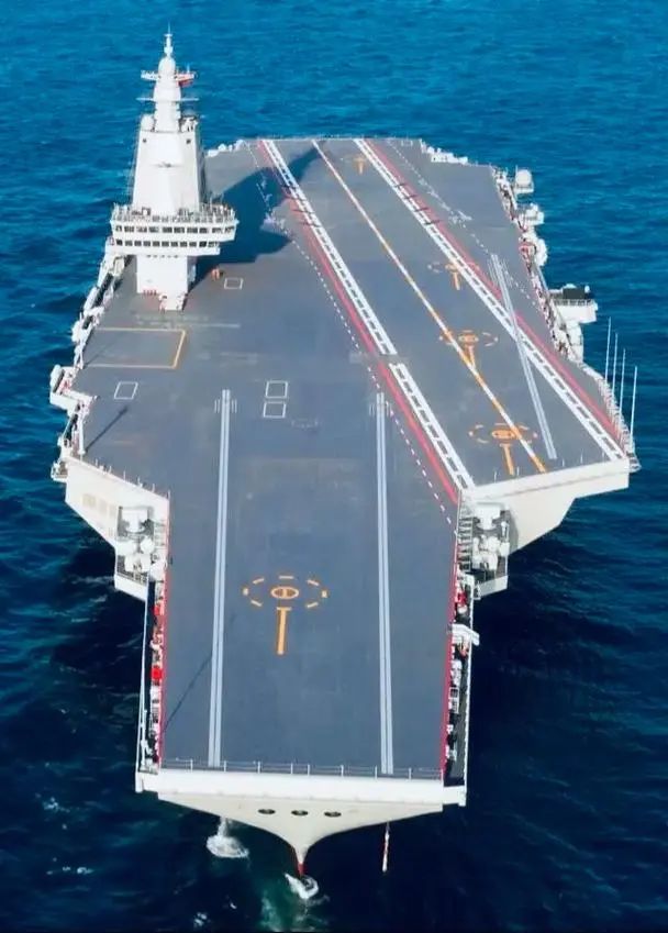 法国要出售印度洋岛屿？东大该不该买？中国应对太智慧了，四国想脱身没那么容易！