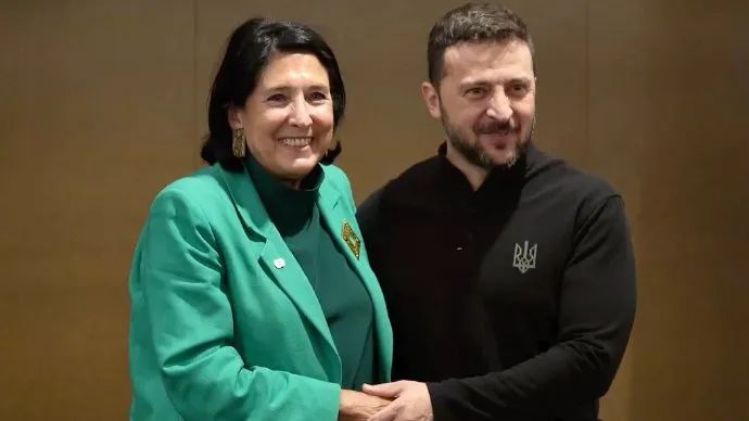 关键时刻，竟然认怂了！