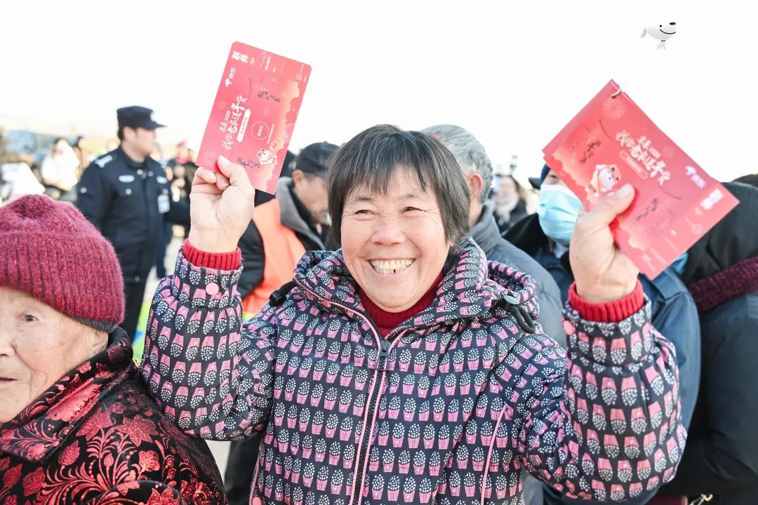 刘强东送礼，“为富也仁”才能得到公众认同！