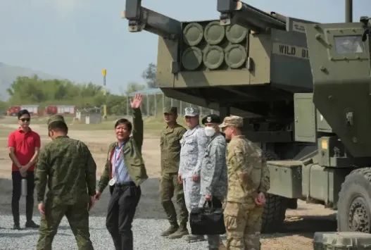 民主橱窗的不堪！