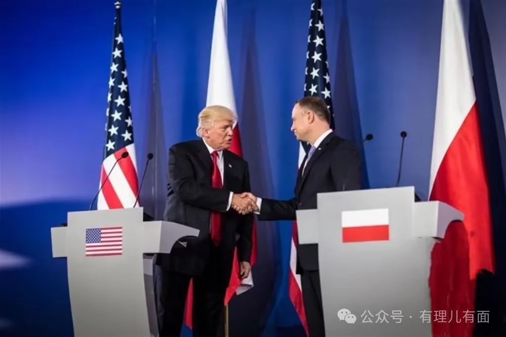 被美国背刺的波兰！