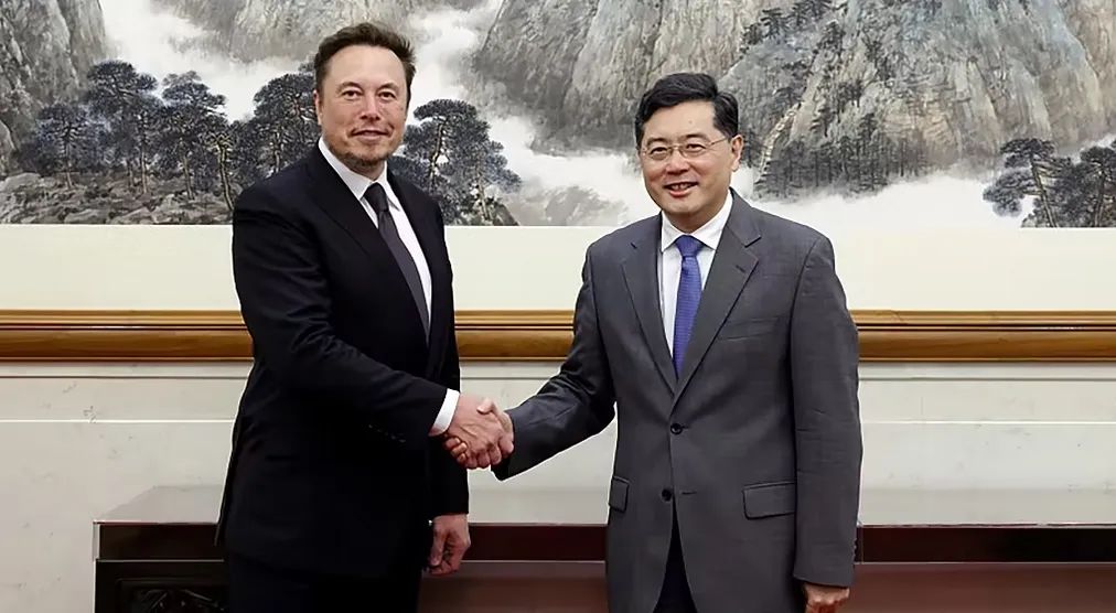 小龙腾飞，倚仗真龙！