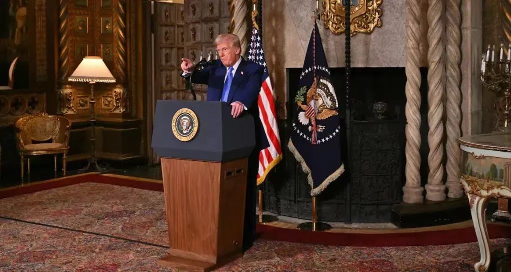 不能小看特朗普了，他这一杀招极其狠辣！