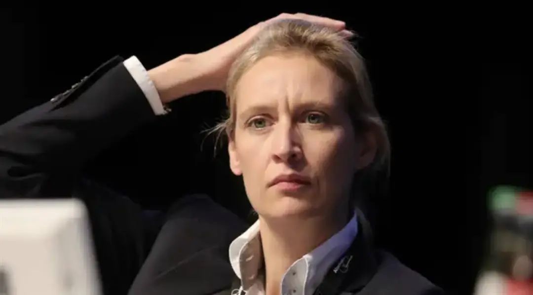 欧洲惊变！特朗普出师不利，遭遇重挫！