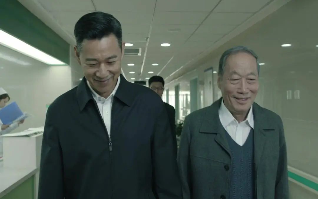 为什么禁止退休干部返乡建房？