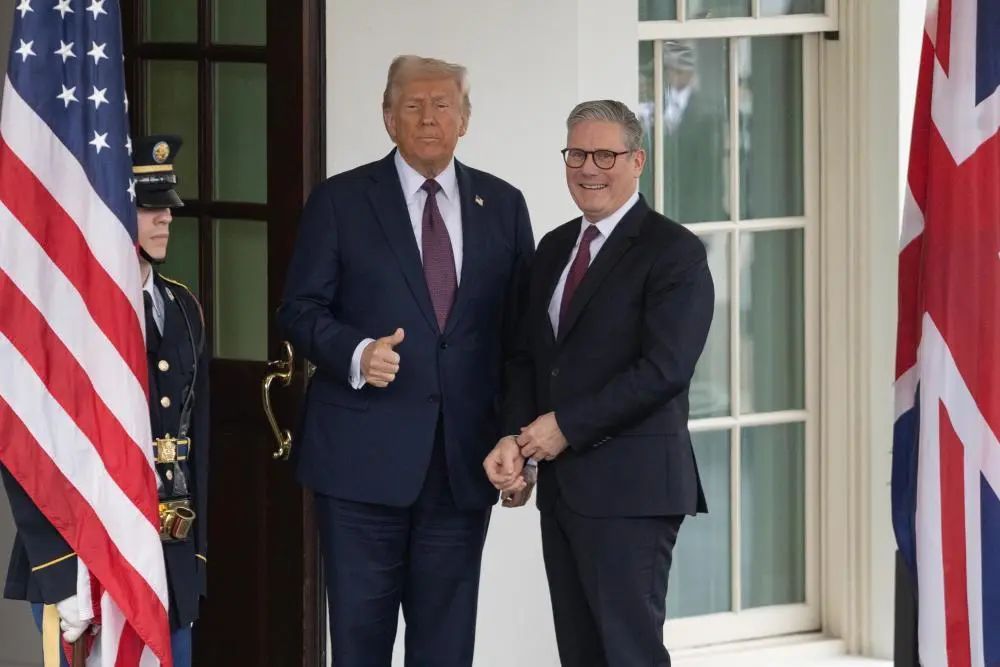 英国带头反美出兵乌克兰？这是超级大坑，目标整个欧洲！美国在为打伊朗做准备！