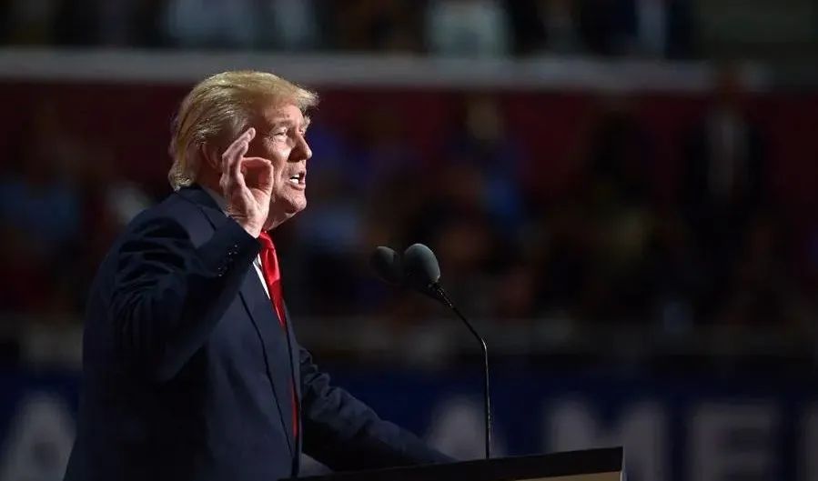 四面出击，四处碰壁！