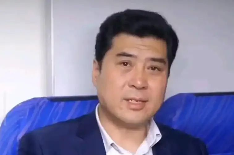 在发钱和发福利之间，选择了发贷款！