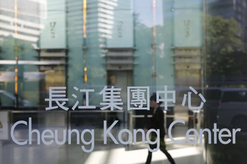 次子资产全部拆分独立，李嘉诚卖港口还没死心！