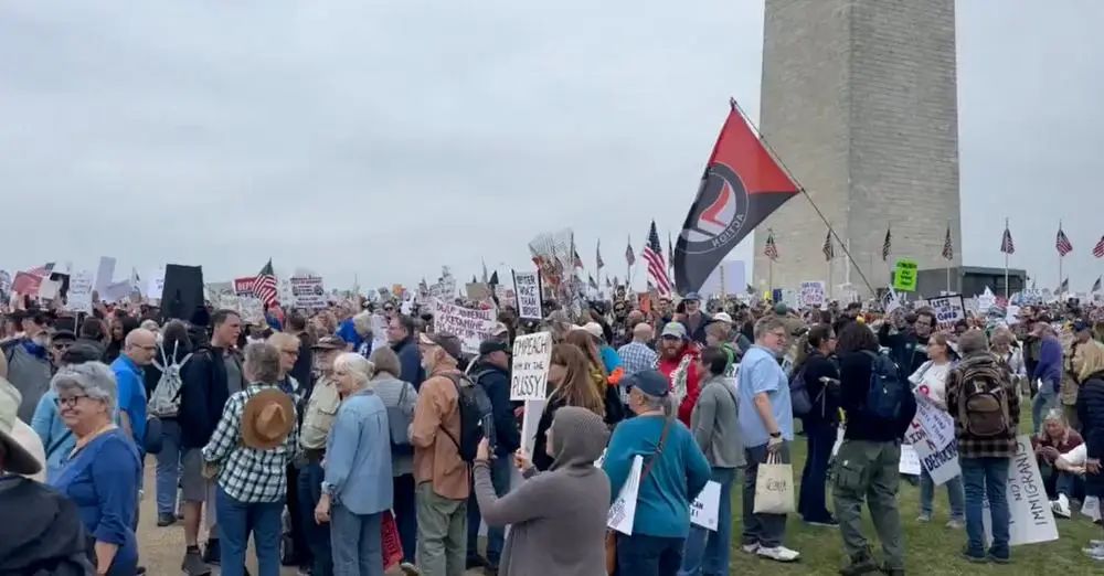 中国反击见效，50州1200场示威爆发，特朗普遇到超级大麻烦！美以密谈大计，伊朗做好战争准备！