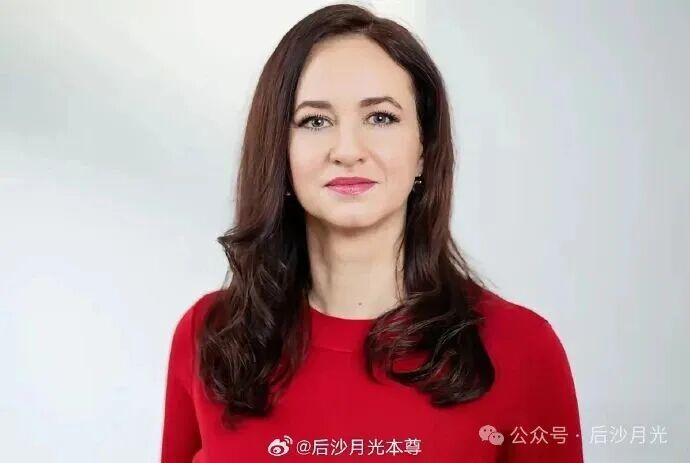 很好笑！她凶巴巴的想跟中国和好！