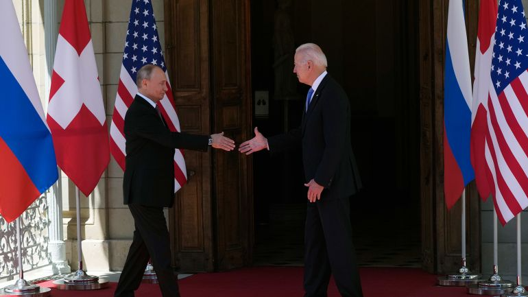 俄乌战争期间中国的应对策略！