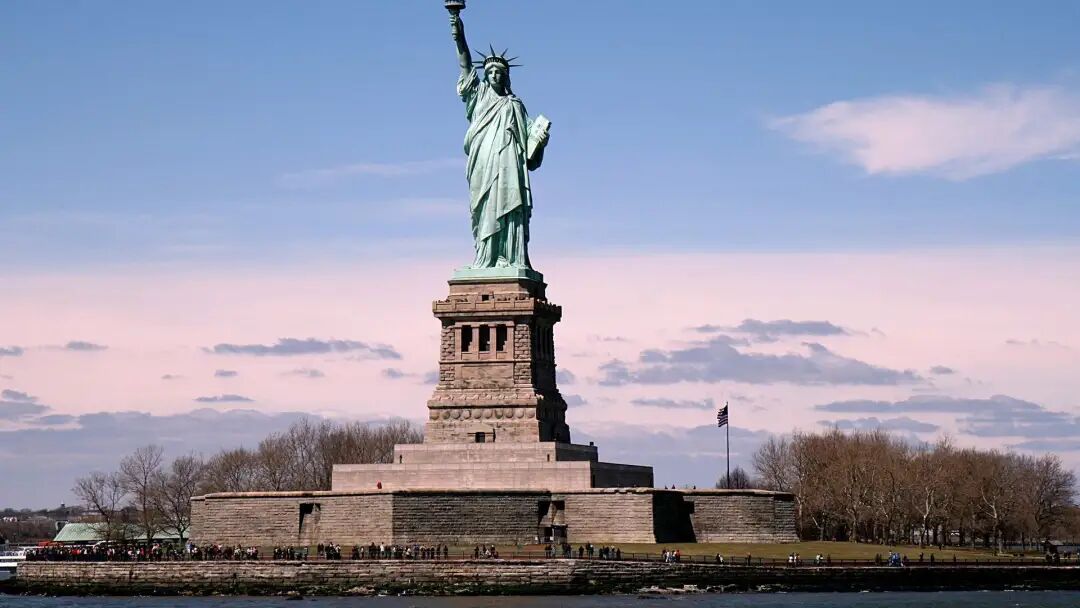 中国复兴势不可挡!美国彻底没戏了!