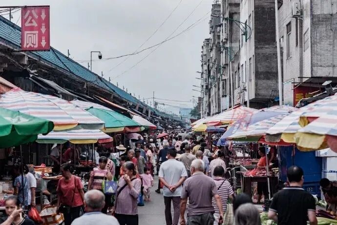 返乡潮提前，背后的经济逻辑！
