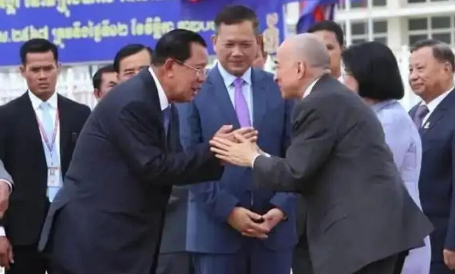 柬埔寨国王为啥不趁机夺回权力？