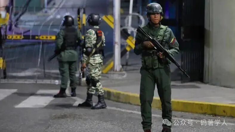 美国突然对委内瑞拉发起军事行动,到底发生了什么?