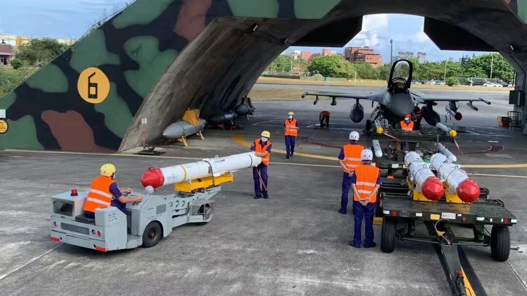 “拦截美国对台军售船只”已成可选项，这轮博弈还有得看！