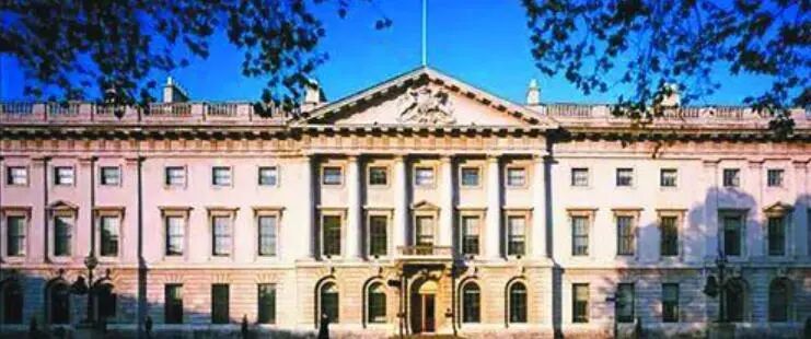 英国人的矜持和傲慢！