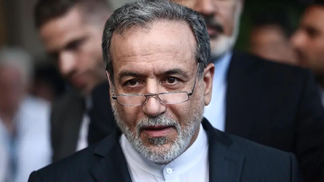 伊朗未战先输一大招！特朗普得意了，大部队加速开进！