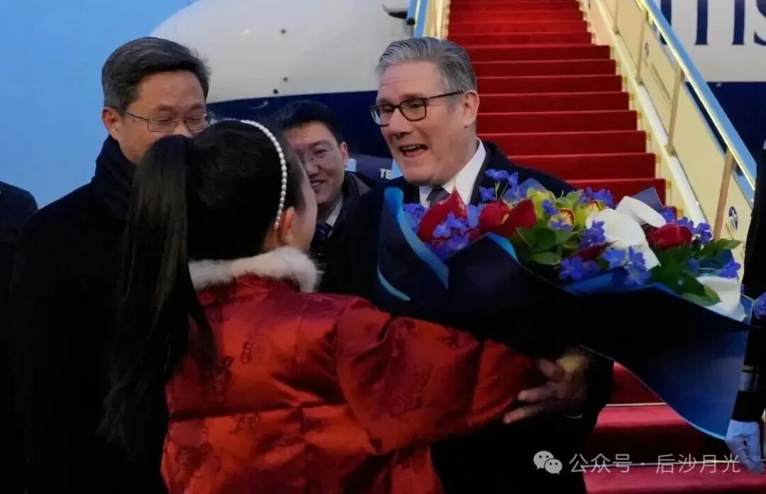 看到斯塔默访华，立陶宛又急了！中国，我们和好吧