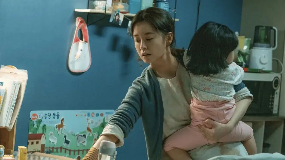 为什么年轻人不愿意生孩子？背后的真相！