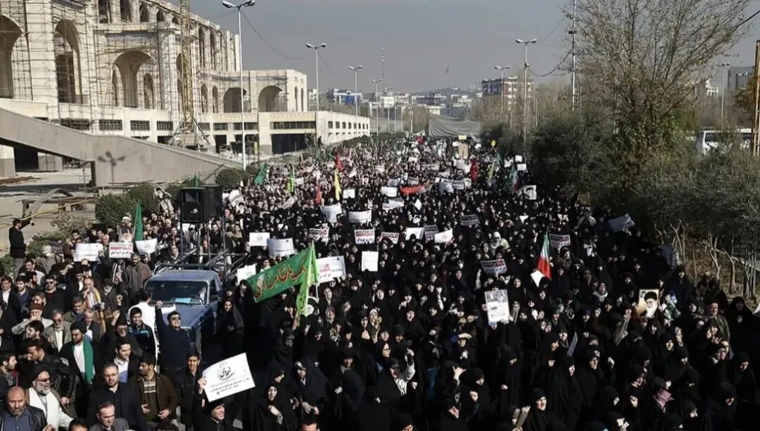 世界局势剧烈震荡，背后的根源问题！