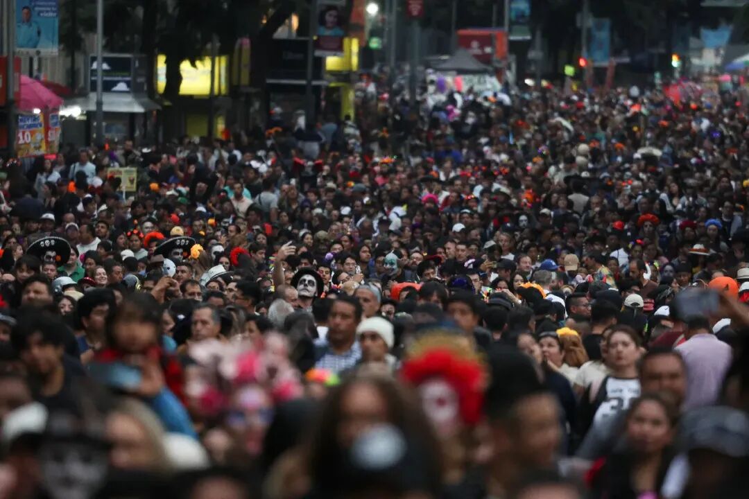 为中美对决下半场铺路！特朗普赌上全部身家，掀起一场全面战争！