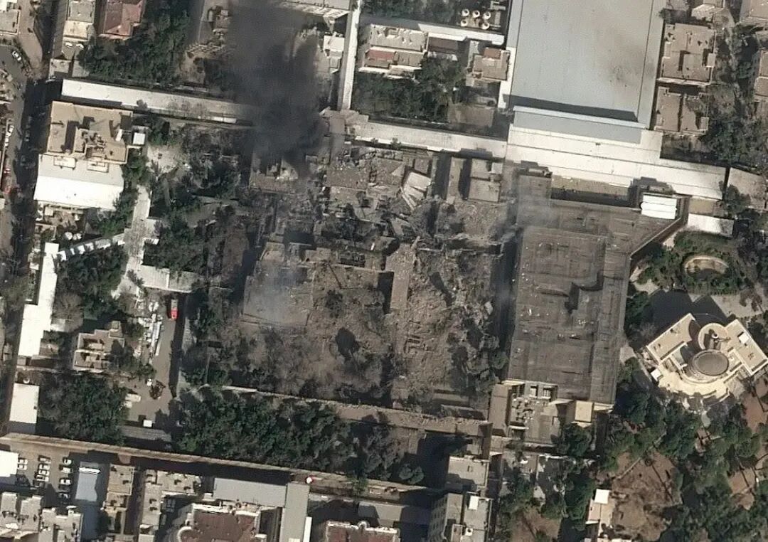 开战不到24小时，伊朗最高领袖身亡，特朗普3大惊天图谋浮出水面！