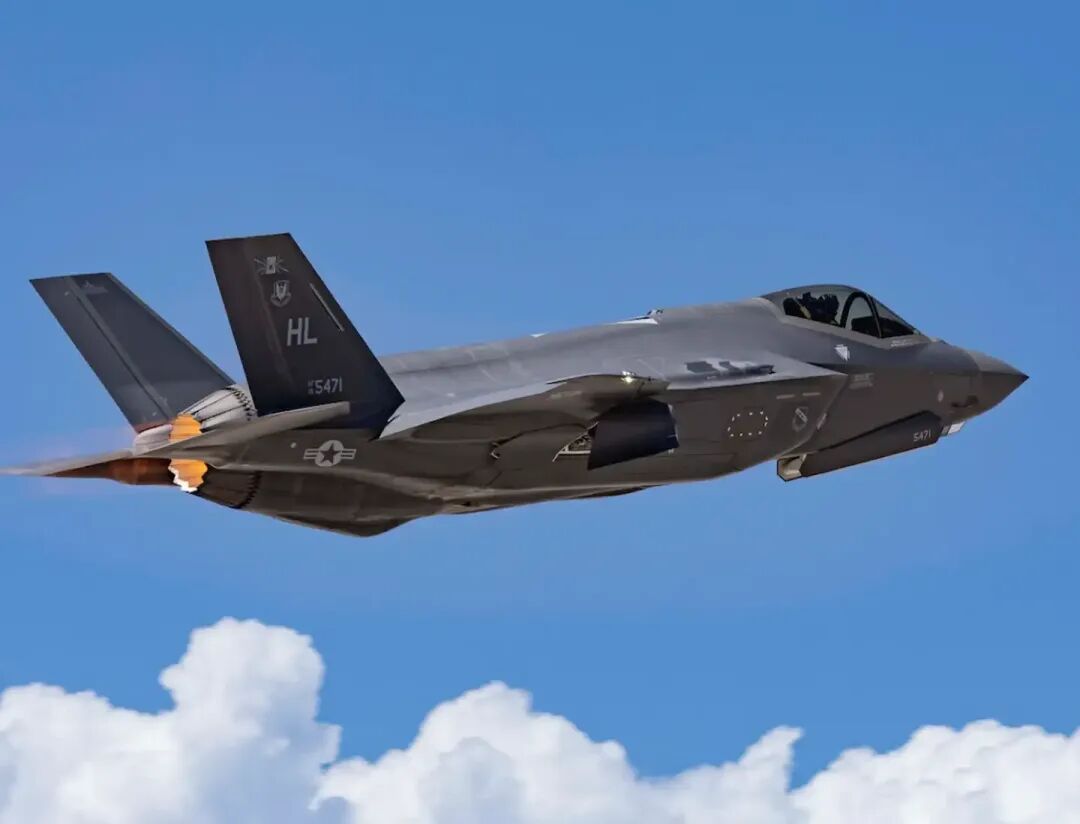 如何评价美空军教官因「训练中国飞行员」被捕？