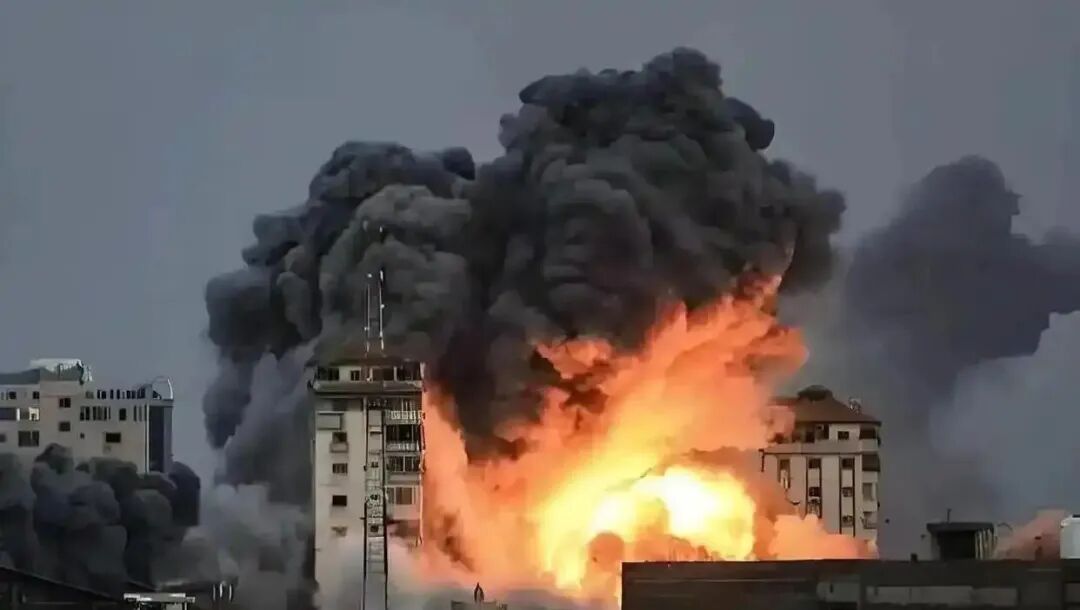 美国防务全线崩盘，纸老虎变成了死老虎！