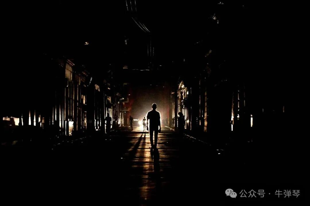 特朗普的三重局！