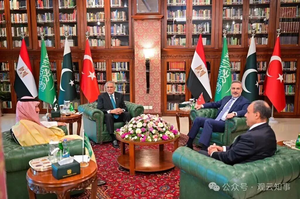 为什么是巴铁，在最后关头按住了美国和伊朗？