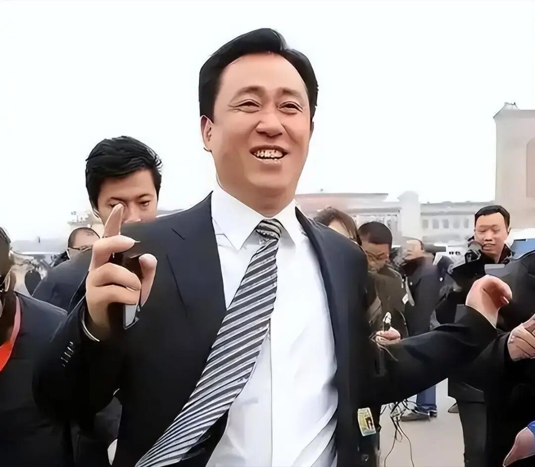 许家印认罪与王石的“谣言”：十年前的草蛇灰线！
