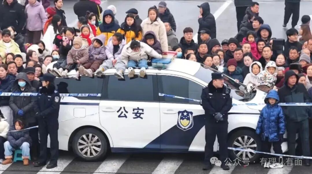 全球网友集体上头：中国式安全感，太“凡尔赛”！