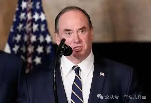 闪电式解雇！海军部长突遭下课！