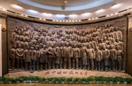 1000万目标，不入党不发贷款…一纸秘密名单“炸开了锅”！